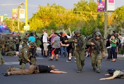 美国洛杉矶抗议者与国民警卫队发生冲突