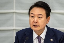 韩国大选后尹锡悦首次出庭面对选举结果提问保持沉默