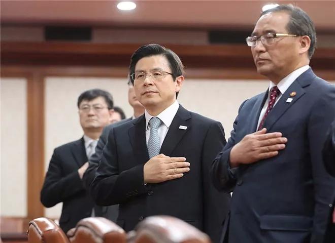 李在明首次主持国务会议遇冷场,挑战与转机 李在明首次主持国务会议遇冷场,挑战与转机