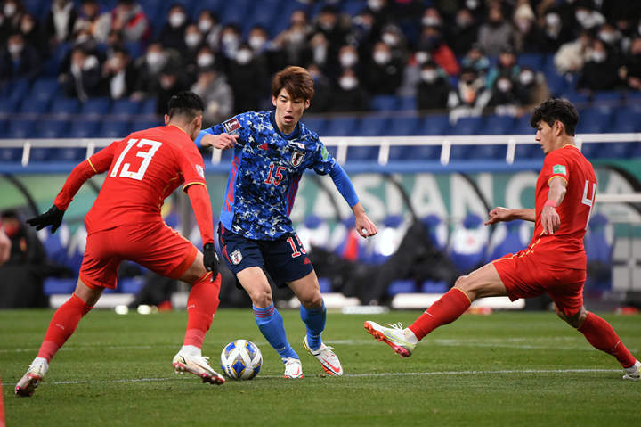 国足失利，无缘世界杯，0-1不敌印尼的遗憾