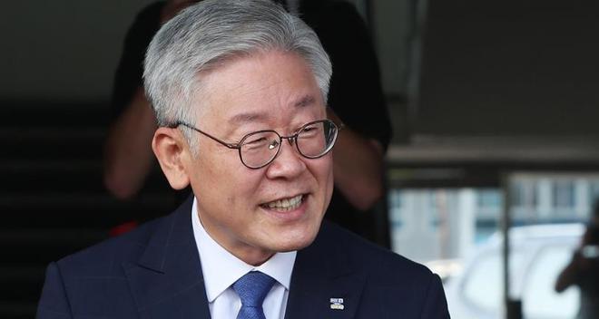 韩国总统李在明呼吁采取措施稳定物价 将讨论额追加预算